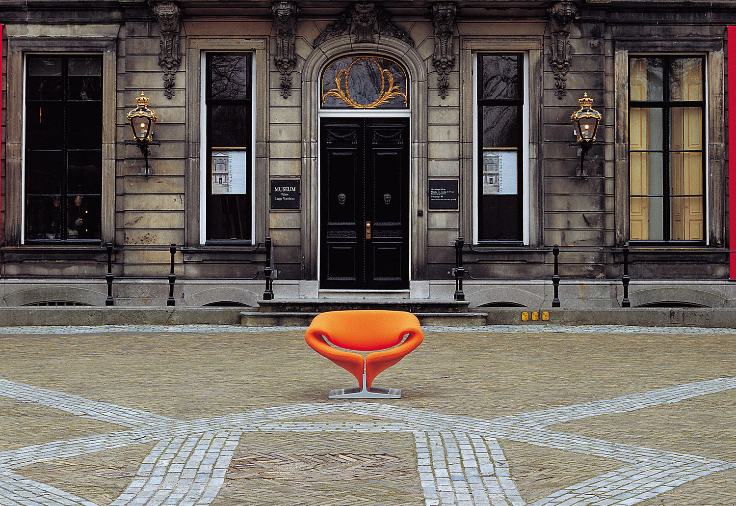 Ribbon Chair
