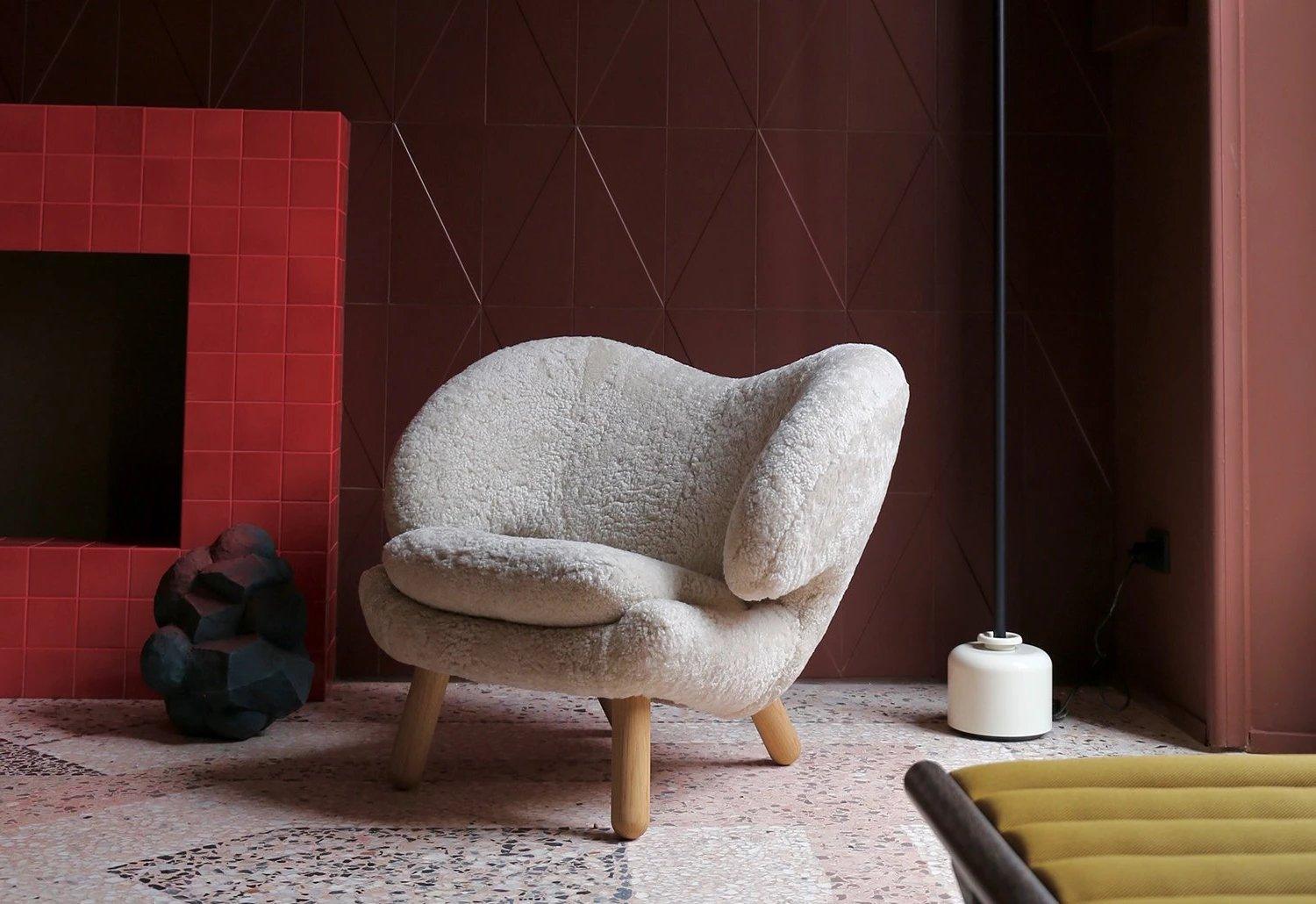 Pelican Chair
