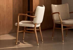 Monarch VLA61 Chair